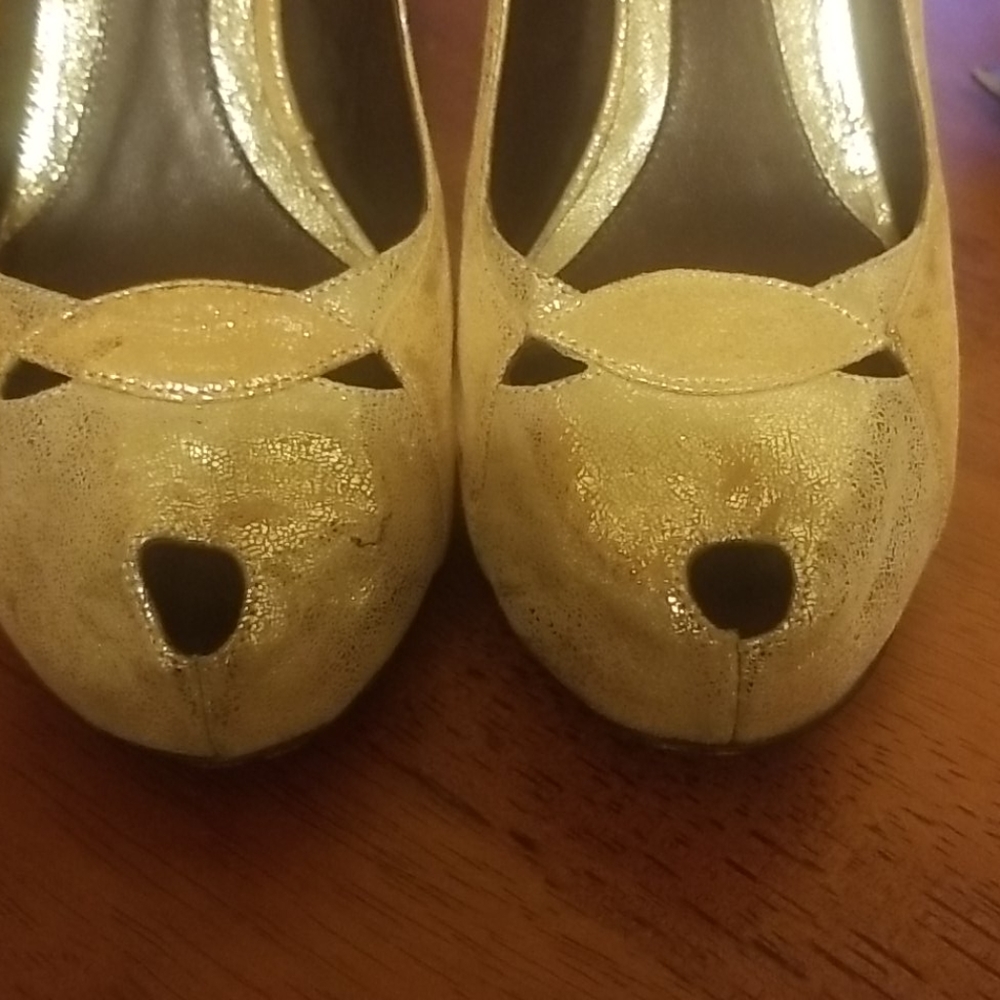 Authentic designer shoes